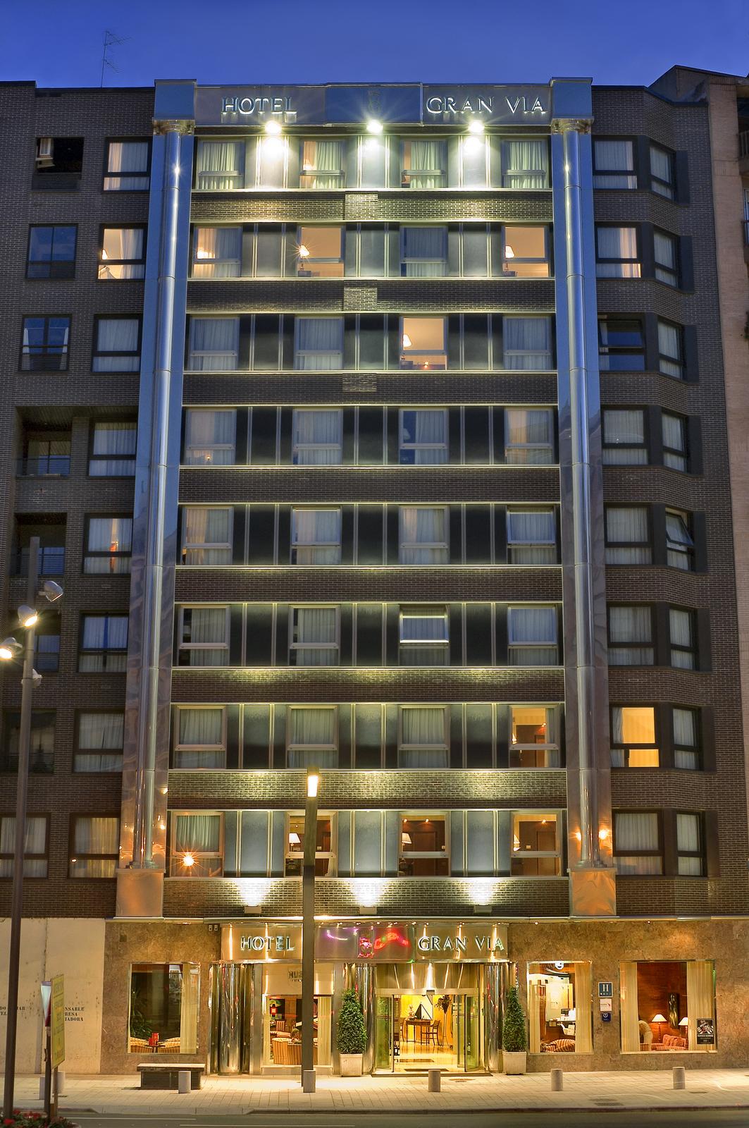 Hotel Gran Via لوغرونيو المظهر الخارجي الصورة