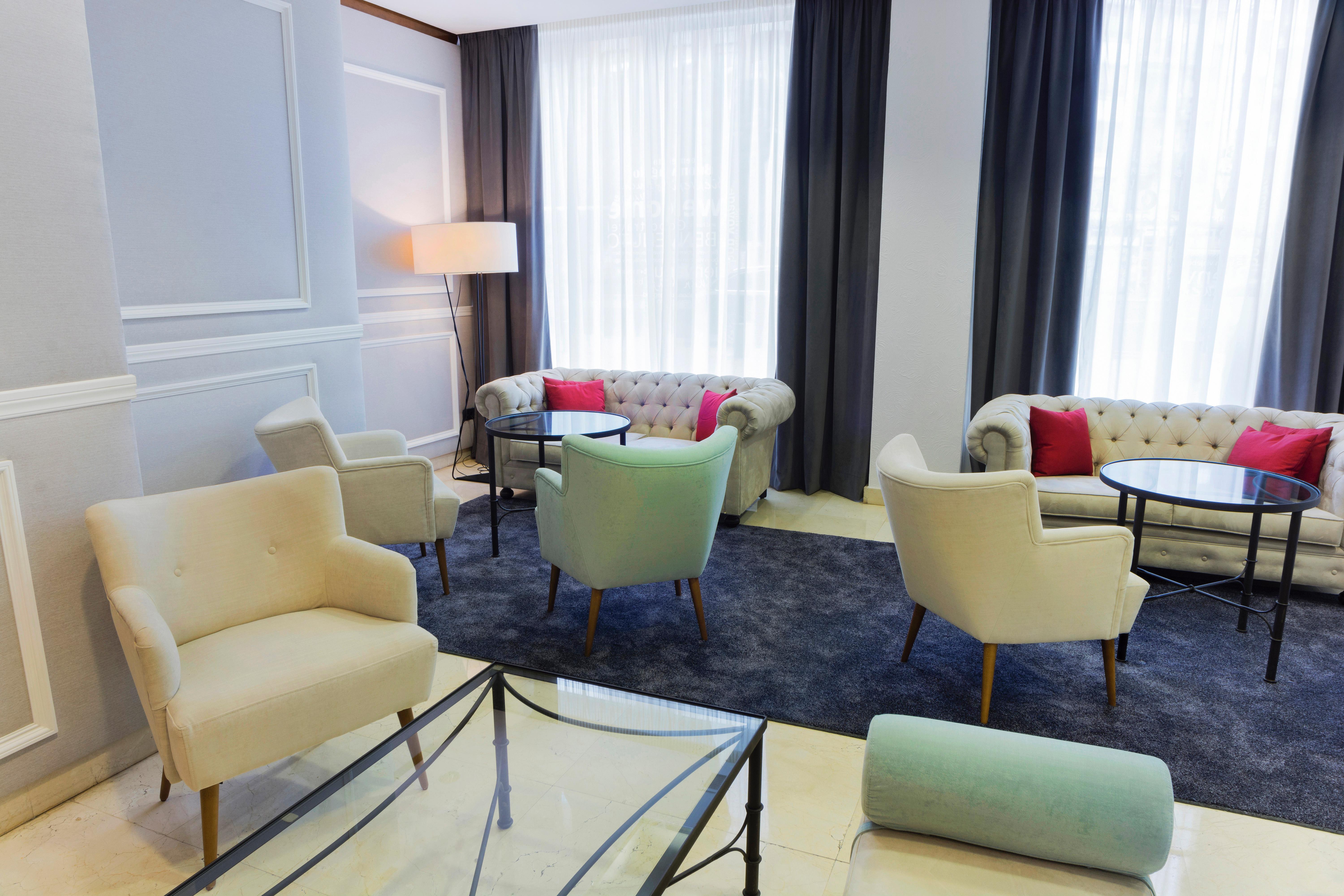 Hotel Gran Via لوغرونيو المظهر الخارجي الصورة