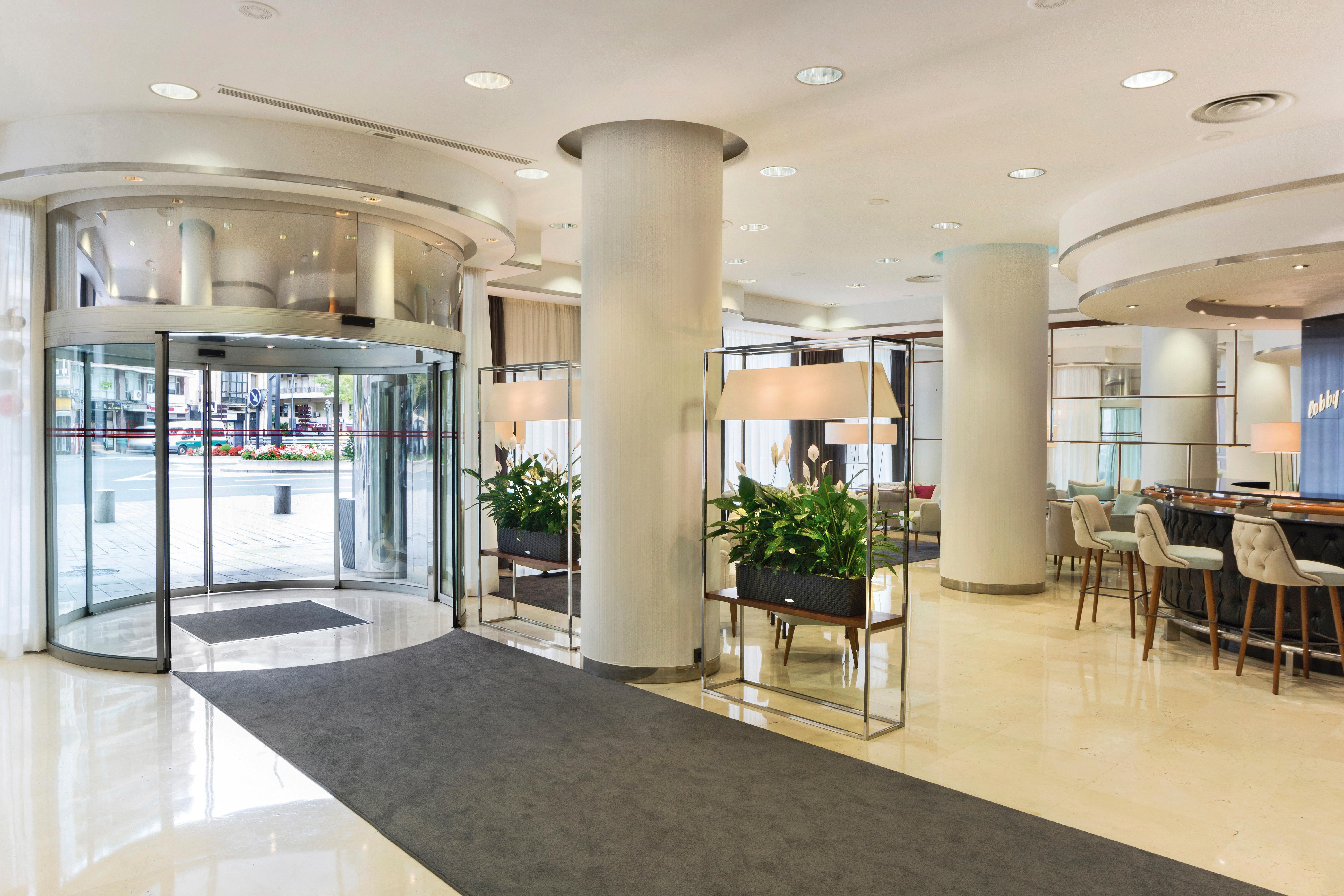 Hotel Gran Via لوغرونيو المظهر الخارجي الصورة