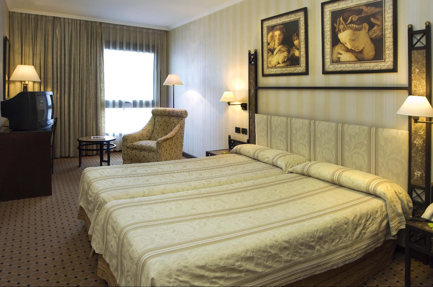 Hotel Gran Via لوغرونيو المظهر الخارجي الصورة